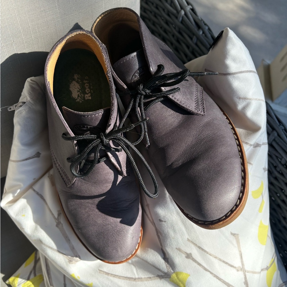 ROOTS Women’s Dewberry chukka boot leather inside and outside with gum soles - Picture 4 of 6